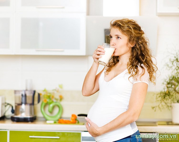 Phụ nữ mang thai nên uống bột sắn dây?